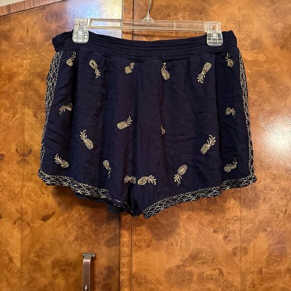 Pineapple embroidered shorts - Picture 1 of 4